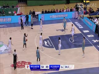 采访二次元宅男的视频